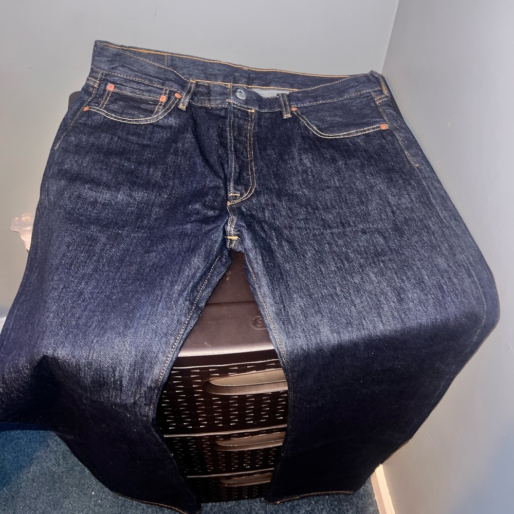 34/34 Levi’s 501
